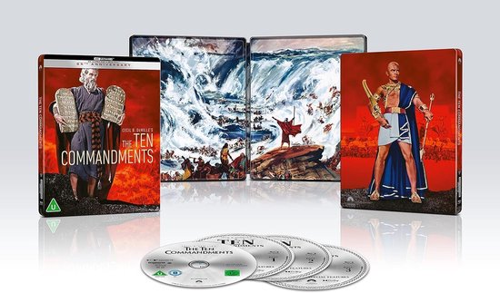 The Ten Commandments 4K UHD Blu-ray steelbook. Toont Moses, de gespleten Rode Zee en een Farao. Bevat 3 discs.