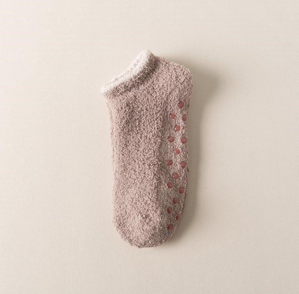 Fluffy Dames Sokken - Antislip sokken - korte sokken - huissokken - sleep sokken - slof sokken - Noppen op de zool - Drukvrije boord - bruin - 36 - 40 - cadeau voor haar - gift - geschenk - extra zacht