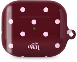 xoxo Wildhearts hoesje geschikt voor AirPods Pro 3 - Polka Dots (Burgundy) - Ook als telefoonhoesje verkrijgbaar - schokbestendige case - koptelefoonhoesje - Beschermhoes met stippenpatroon - Bordeauxrood met witte stippen