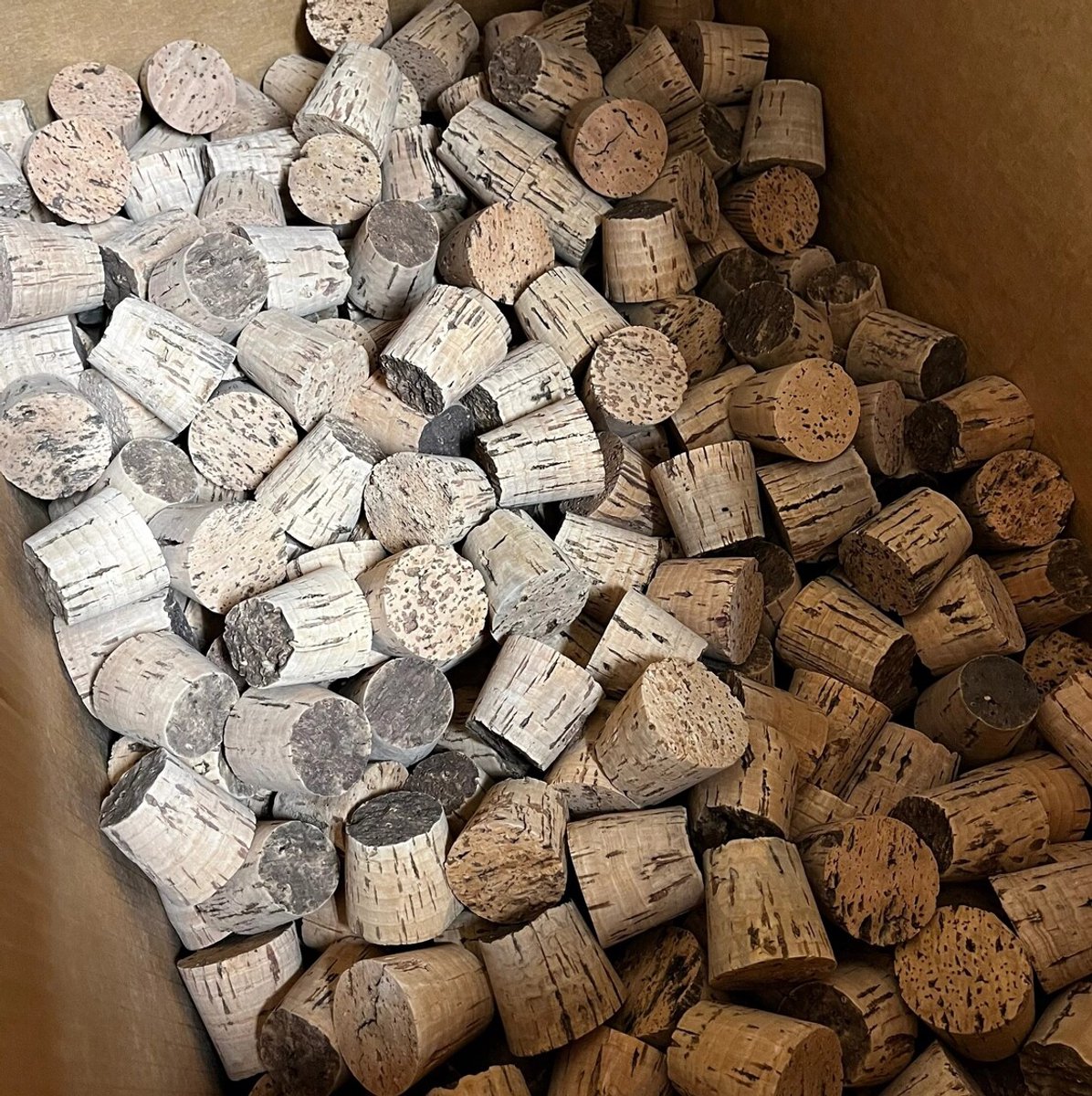 Conisch wijn kurk | per 8 stuks | ca.40 boven Ø onder 32 Ø mm | hoogte ca.37 mm