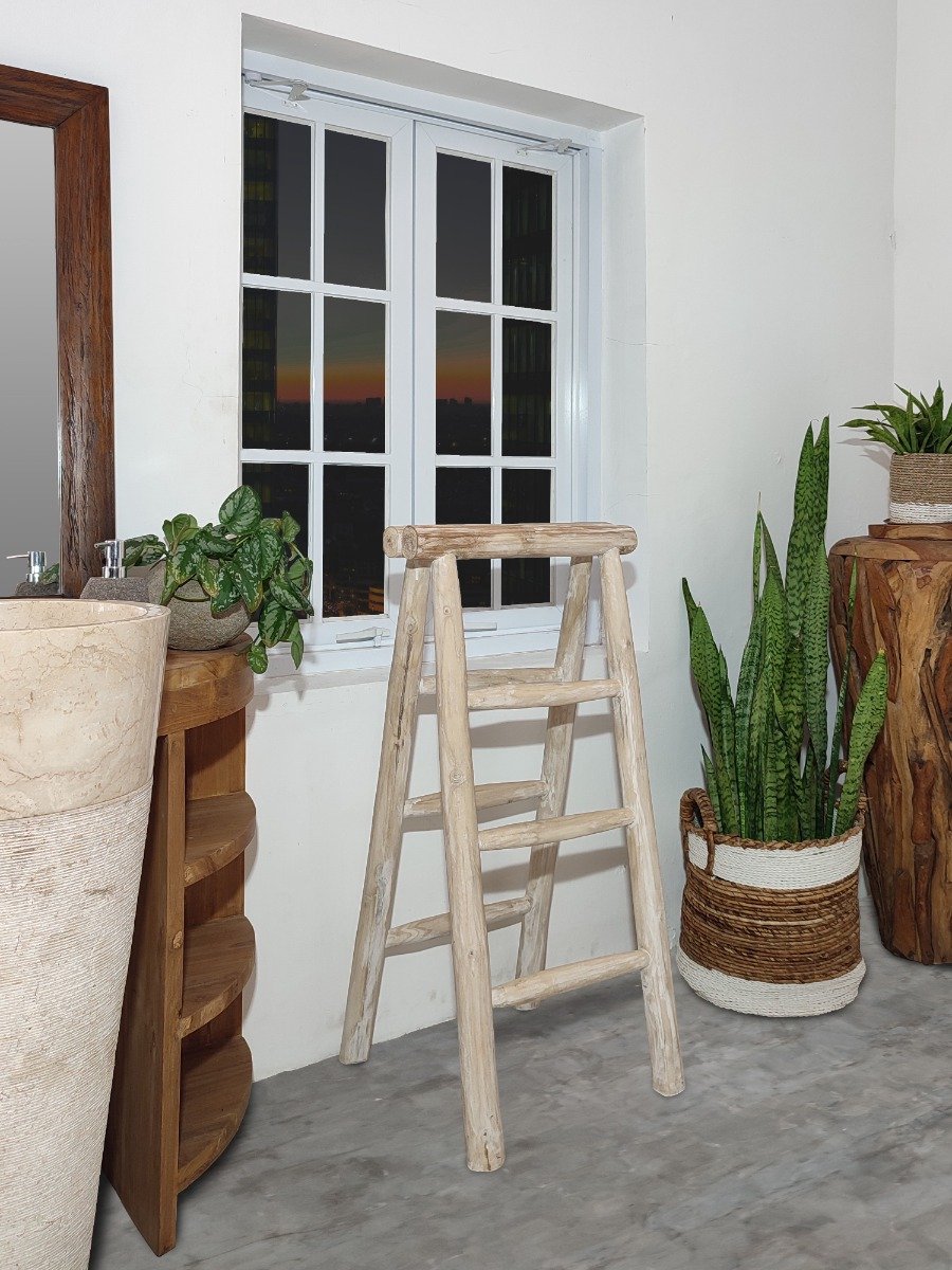 Vouwbare handdoekenladder van massief wit gecoat teakhout – 100 cm hoog