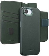 Accezz Hoesje - Geschikt voor Apple iPhone 17e / 16e - Leather Bookcase 2-in-1 geschikt voor MagSafe - Cedar Green