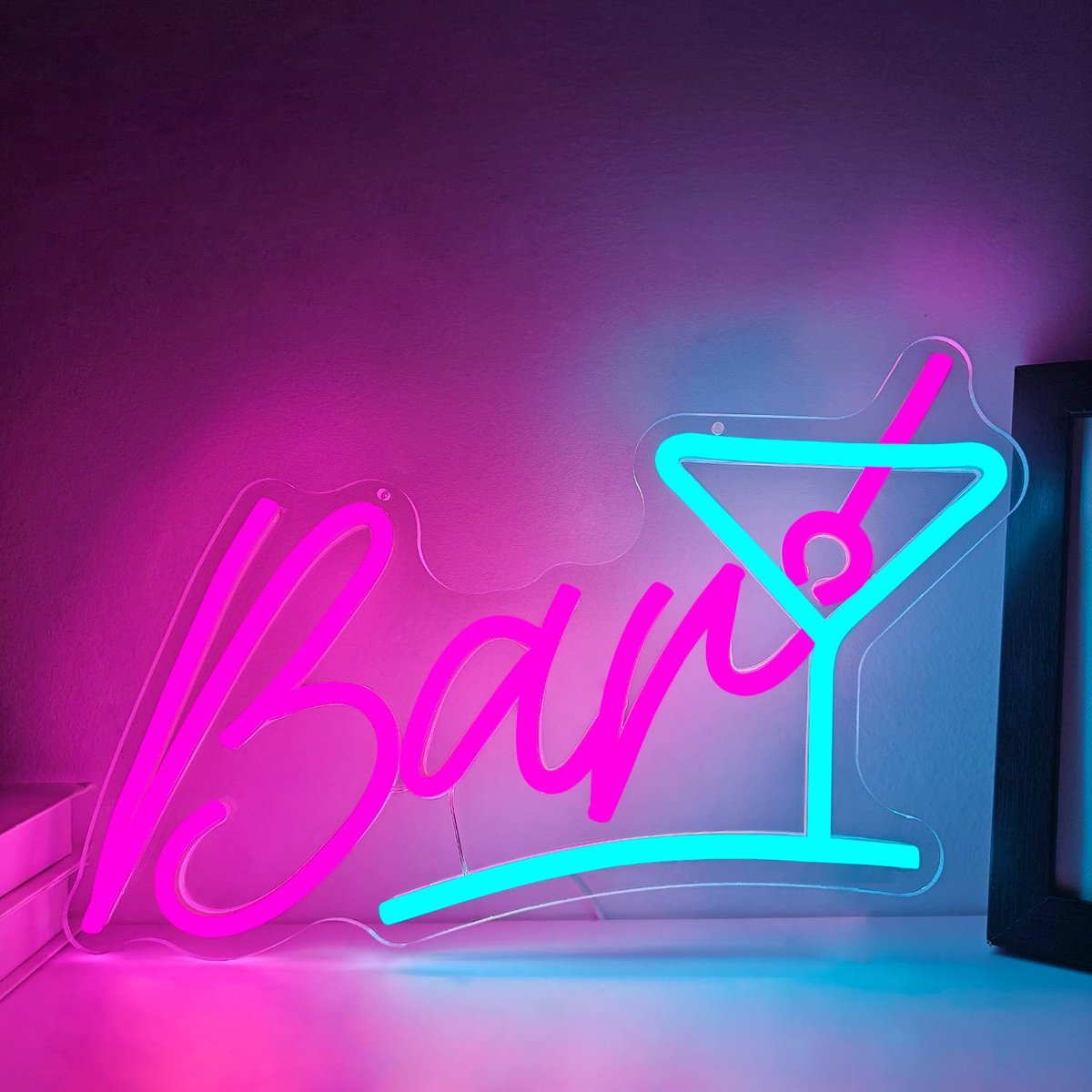 Unyqoos® Stijlvol LED Neonbord voor Bars en Clubs Met Roze Blauw Licht