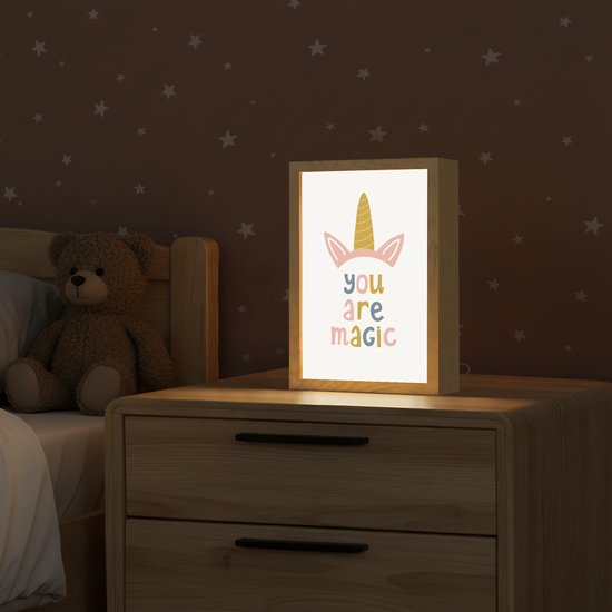 Nachtlampje 20x30 cm - Kinder lamp - Eenhoorn - Quote - Roze - 'You are magic' - Tafellamp kinderkamer - Slaapkamer lamp - Bedlamp kinderen - Kinderlampje stopcontact - Wandlamp babykamer - Nachtlampjes van Merkloos — afbeelding 2