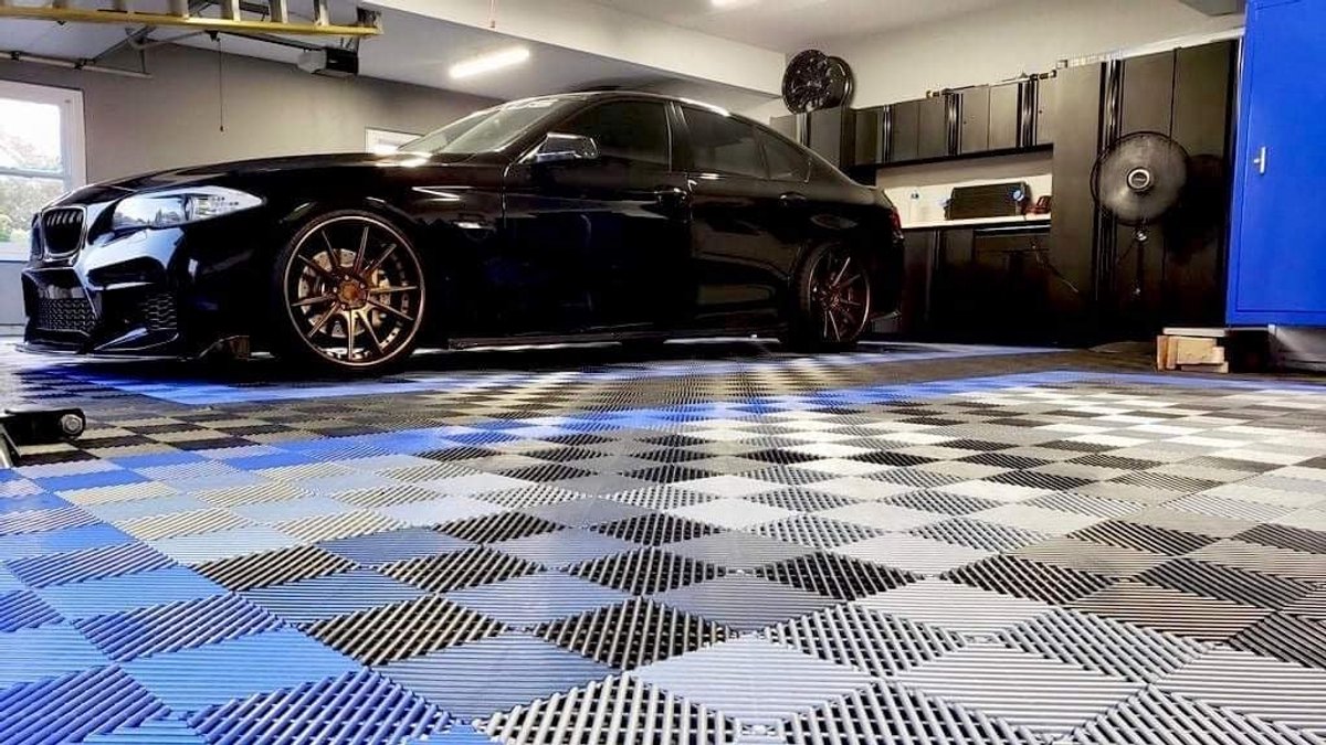 Antislip Vloertegels met Afwatering voor Garage, Werkplaats en Terras