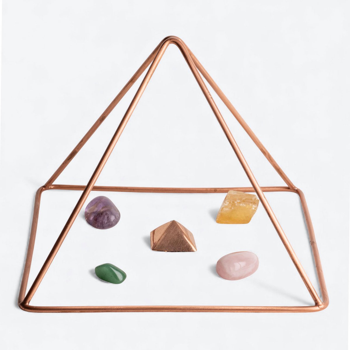 Koperen Piramide Energizer - 23cm | opladen stenen & kristallen | Deva Loves