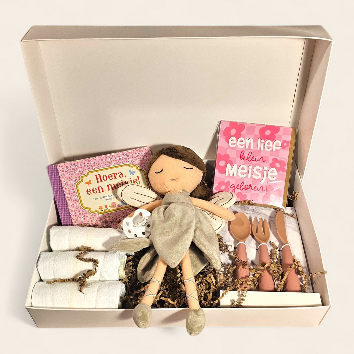 Luxe kraamcadeau baby meisje – compleet geboorte cadeau - elfje Livia Jollein