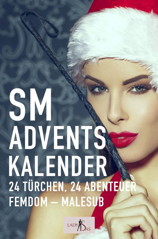 Femme portant un bonnet de Noël et un fouet, avec le texte 'SM ADVENTS KALENDER'