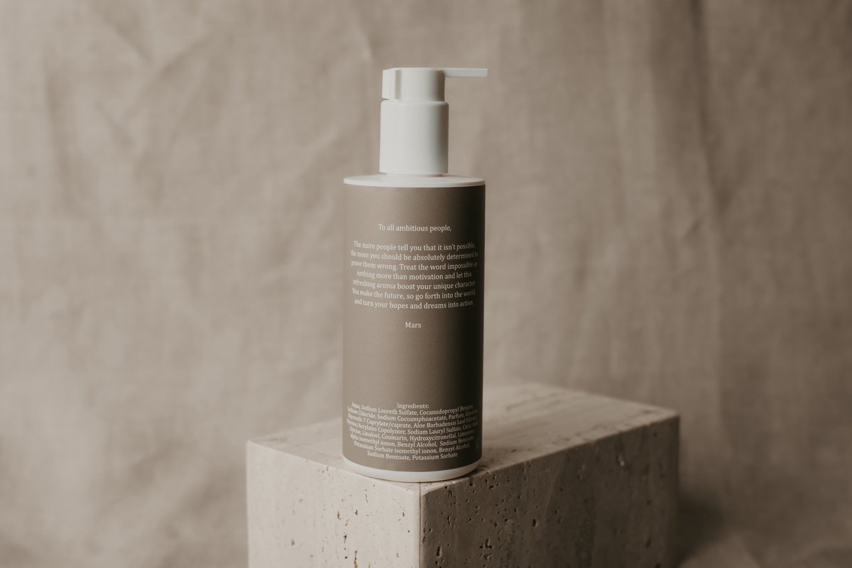 Six Senses - Hand Cream Mars - Liefdevol cadeau - Handcrème Lavendel en Vanille - Handgemaakt in Nederland