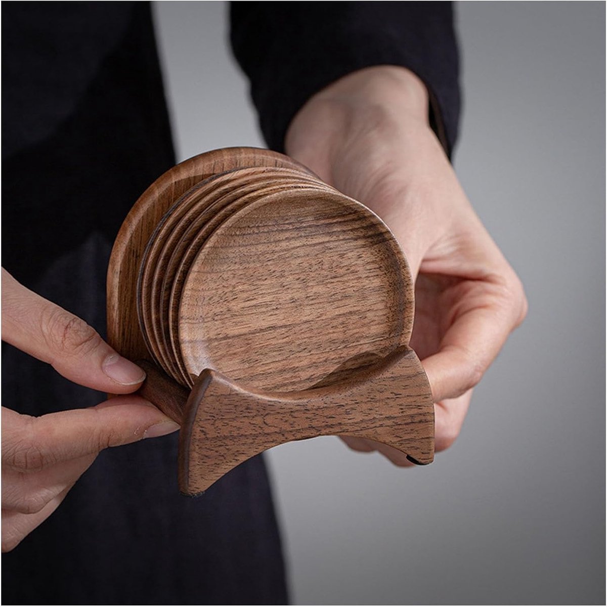 Set onderzetters van walnoothout, multifunctionele houten onderzetters voor op het bureau en ronde eettafel, geschikt voor het plaatsen van drankjes (koffie, thee, melk, enz.) in huis en restaurants. — cadeau in Wonen & Interieur - foto 3