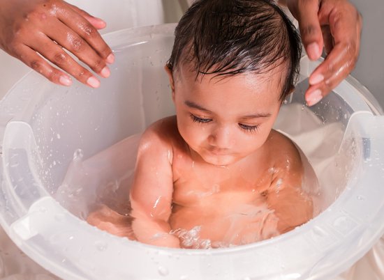 Tummy Tub Original - Pink - Roze - Baby Bad - Emmer - Bademmer - New born van Tummy Tub — afbeelding 4