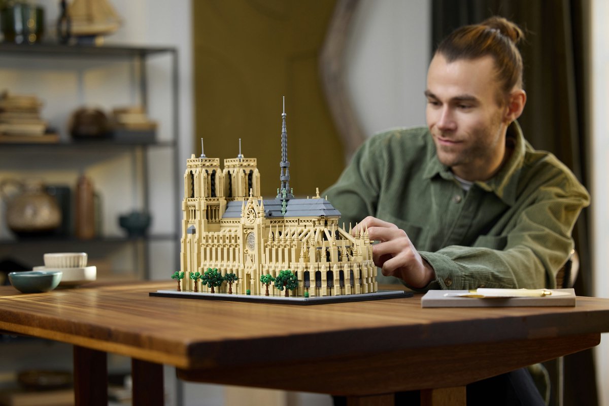 LEGO Architecture Notre-Dame van Parijs - 21061 – foto 2