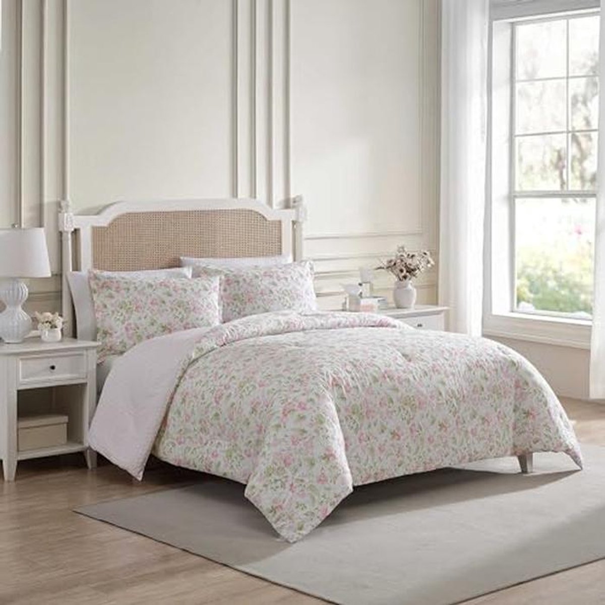 Luxueuze dekbedset met zachte beddengoed en bijpassende shams