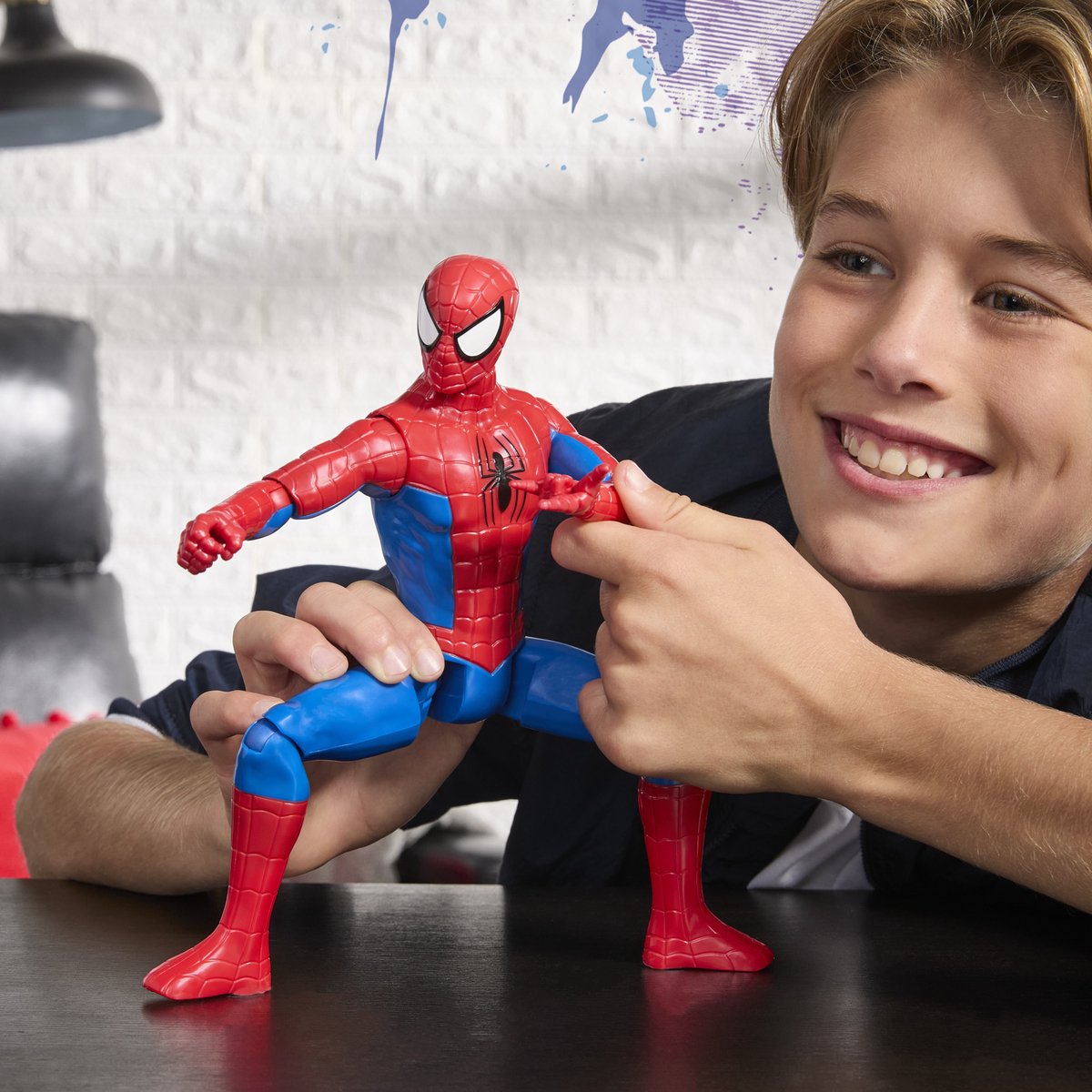 Hasbro Spider-Man actiefiguur rood blauw klassiek 30 cm speelgoed. — afbeelding 5