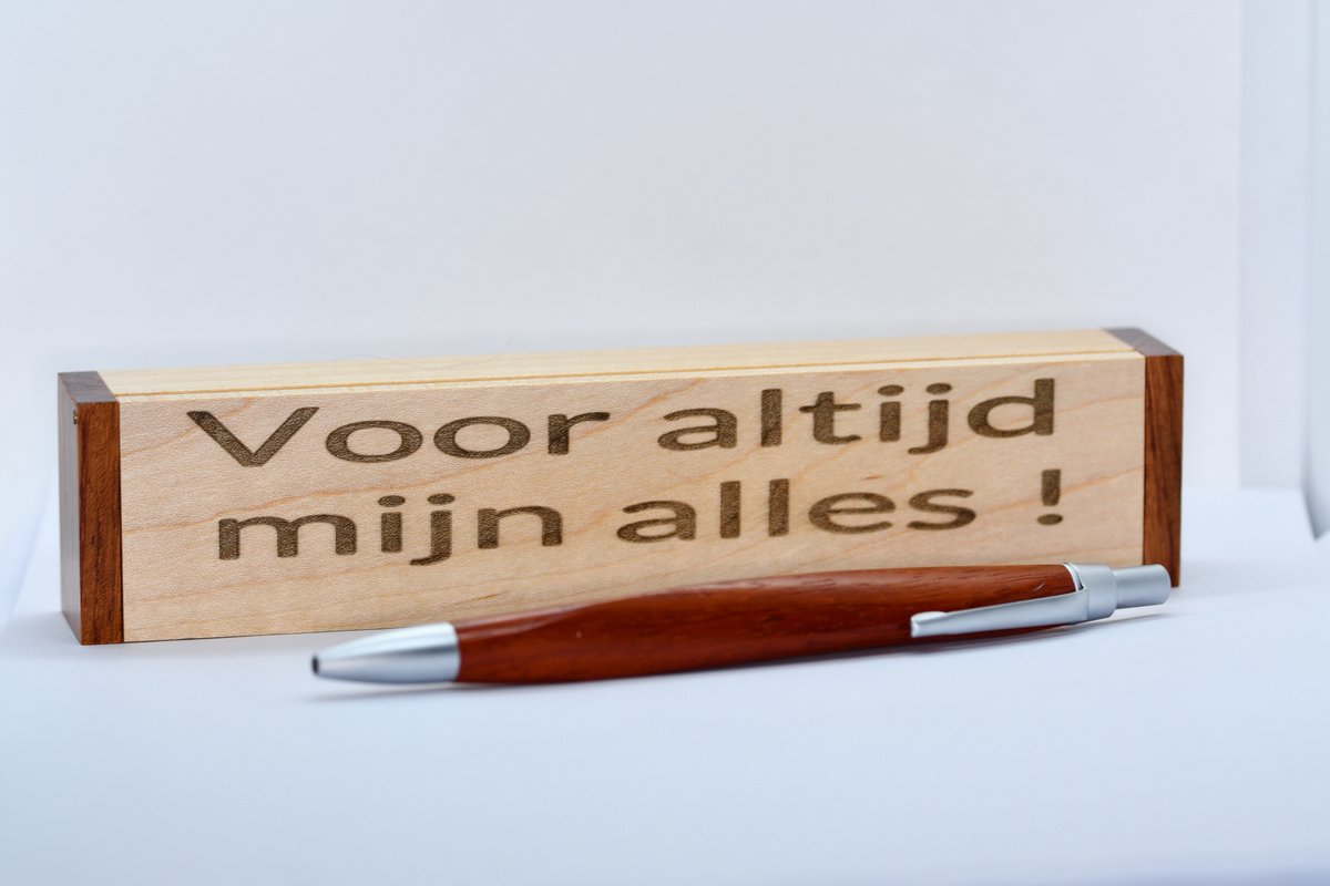 Luxe balpen van palissanderhout met lasergegraveerde houten geschenkverpakking – Ergonomisch – Tijdloos & persoonlijk