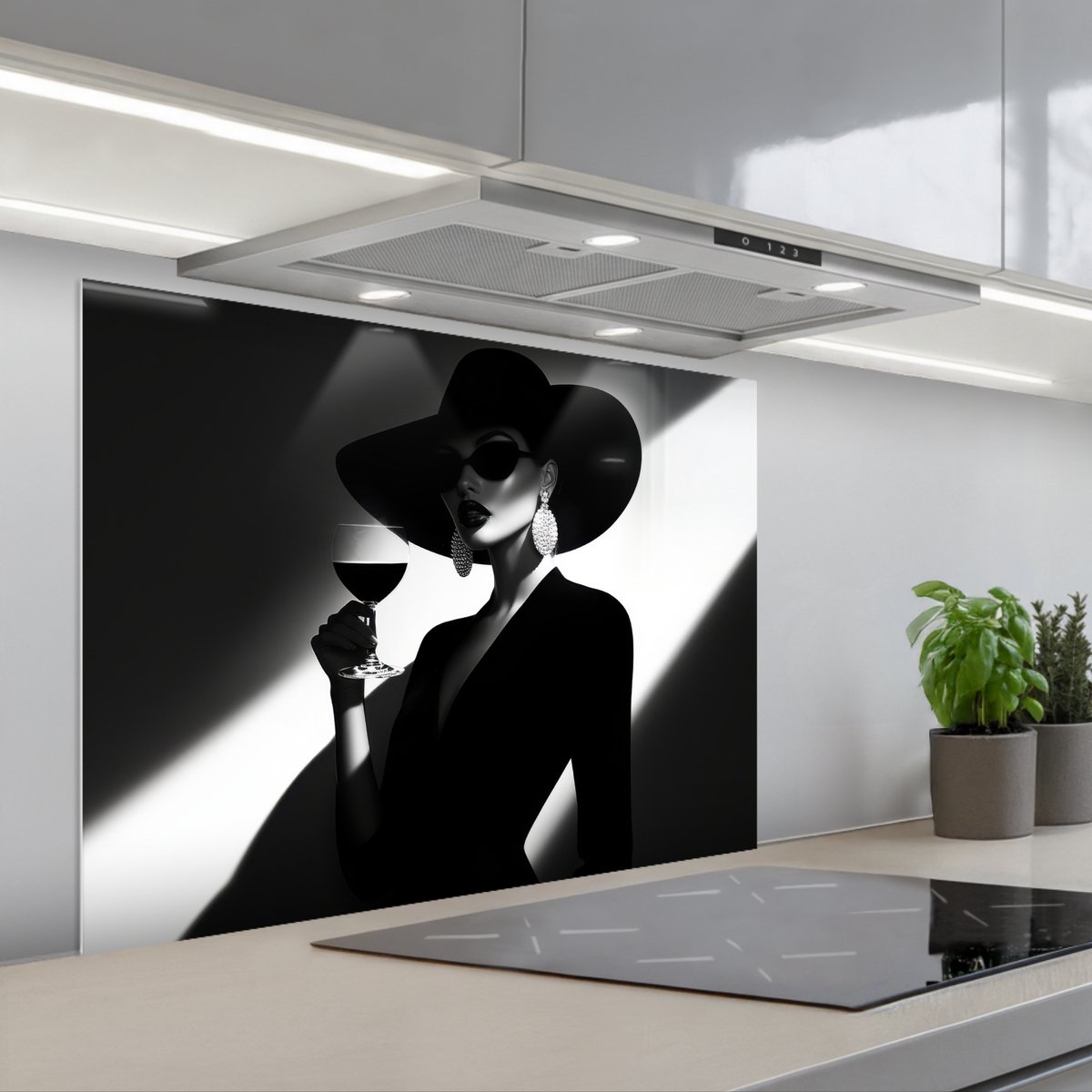 KitchenYeah Spatscherm 80x60 cm Zelfklevende achterwand Vrouw Wijn Chic Keuken muurbeschermer Spatwand fornuis