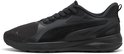Zwarte PUMA sneaker met PUMA logo op de zijkant en vetersluiting.