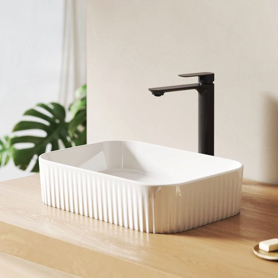 Lavabo EMKE - Design côtelé - Lavabo à poser - Sans trou de robinetterie - Céramique - Wit brillant - 45 x 32 x 11 cm