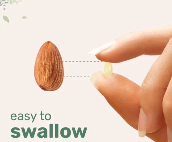 Een hand houdt een kleine, lichtgele softgel vast naast een amandel. Tekst: 'easy to swallow'.