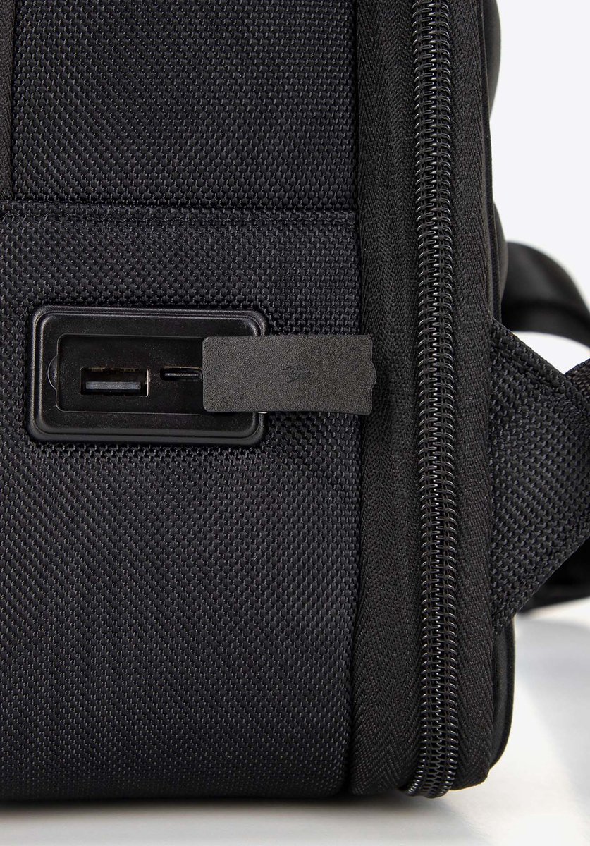 Wittchen - Multifunctionele Reistas - Polyester - USB-poort - Zwart
