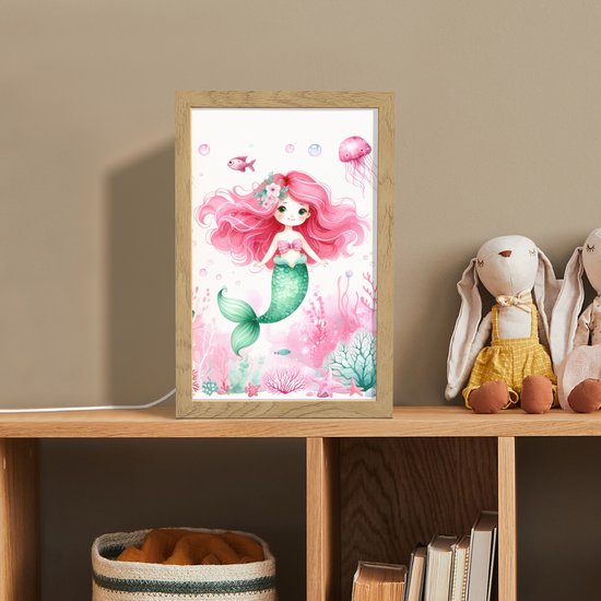 Nachtlampje 20x30 cm - Kinder lampje - Zeemeermin - Roze - Zeedieren - Onderwater - Tafellamp kinderkamer - Slaapkamer lamp - Bedlamp kinderen - Kinderlampje stopcontact - Wandlamp babykamer - Nachtlampjes van OnlyWow — afbeelding 3