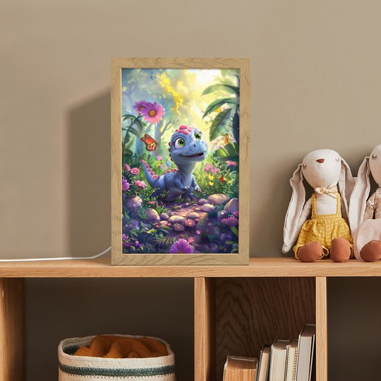 Nachtlampje 20x30 cm - Kinder lampje - Dino - Paars - Baby - Dinosaurus - Tafellamp kinderkamer - Slaapkamer lamp - Bedlamp kinderen - Kinderlampje stopcontact - Wandlamp babykamer - Nachtlampjes van Merkloos — afbeelding 3