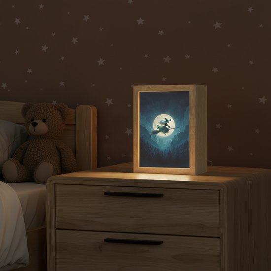 Nachtlampje 15x20 cm - Kinder lampje - Heks - Maand - Bos - Magisch - Tafellamp kinderkamer - Slaapkamer lamp - Bedlamp kinderen - Kinderlampje stopcontact - Wandlamp babykamer - Nachtlampjes van Merkloos — afbeelding 2