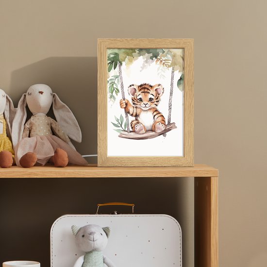 Nachtlampje 15x20 cm - Kinder lampje - Tijger - Dier - Kinderen - Jungle - Tafellamp kinderkamer - Slaapkamer lamp - Bedlamp kinderen - Kinderlampje stopcontact - Wandlamp babykamer - Nachtlampjes van OnlyWow — afbeelding 3