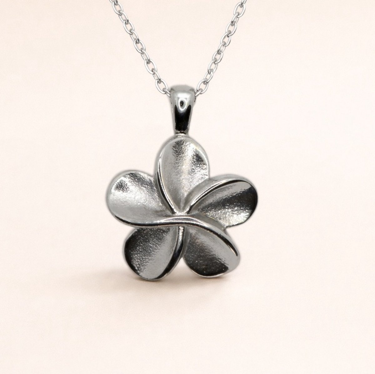 Assieraad - Ashanger met ketting en vulsetje - Mini urn - Bloem - Bloemetje - Zilverkleurig