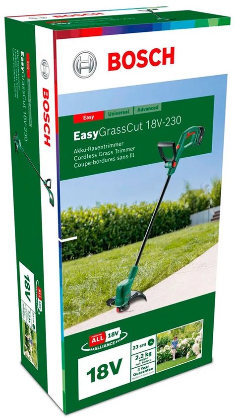 Doos van de Bosch EasyGrassCut 18V-230 grastrimmer, met afbeelding van het product in gebruik.