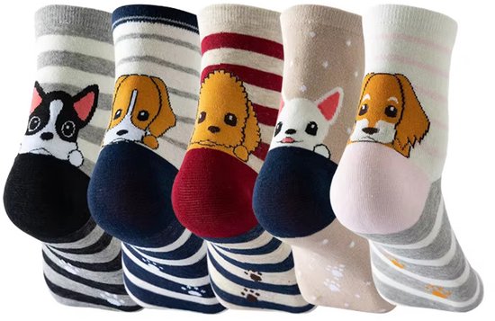 Cinq paires de chaussettes basses avec des imprimés de chiens. Rayures grises, bleues, rouges et beiges avec des images de chiens.