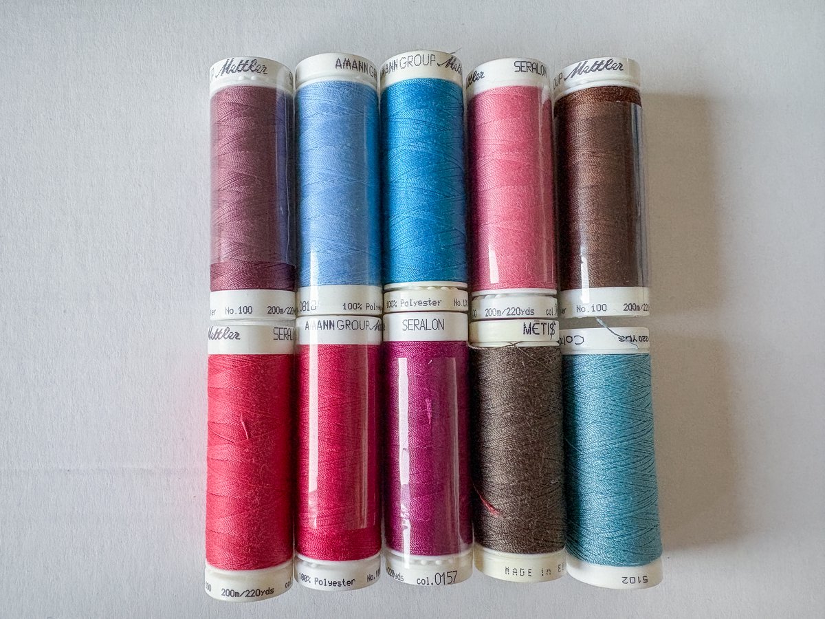 Mettler Seralon en Métis Garen Set – 10x 200m – 100% Stevig Polyester – Multi kleur – Paarse, blauwe en bruine tinten
