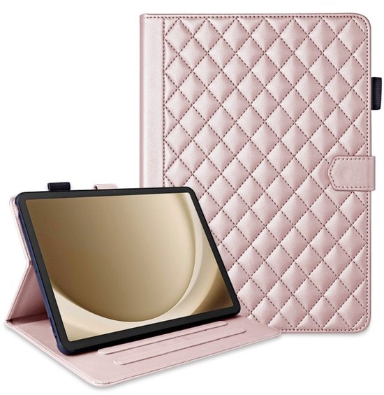 Roze PU lederen tablet hoesje met ruitpatroon, in standaardstand met tablet.
