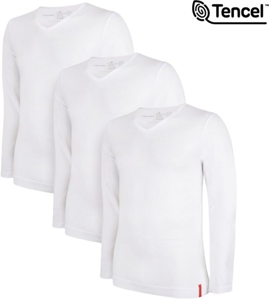 Trois t-shirts blancs Undiemeister à col en V et manches longues alignés, avec logo Tencel.