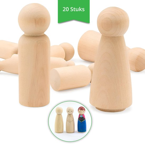 Deux grandes poupées chevillères en bois, debout, avec trois petites poupées chevillères au premier plan, dont une peinte d'une robe bleue à rouge.