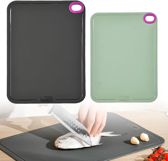 Planche à découper flexible en TPU, lot de 2 avec rainure à jus, compatible lave-vaisselle, antidérapante, Antibacterieel, sans BPA, résistante aux rayures (Gris foncé : 36 x 25 cm, Vert clair : 28 x 21 cm)