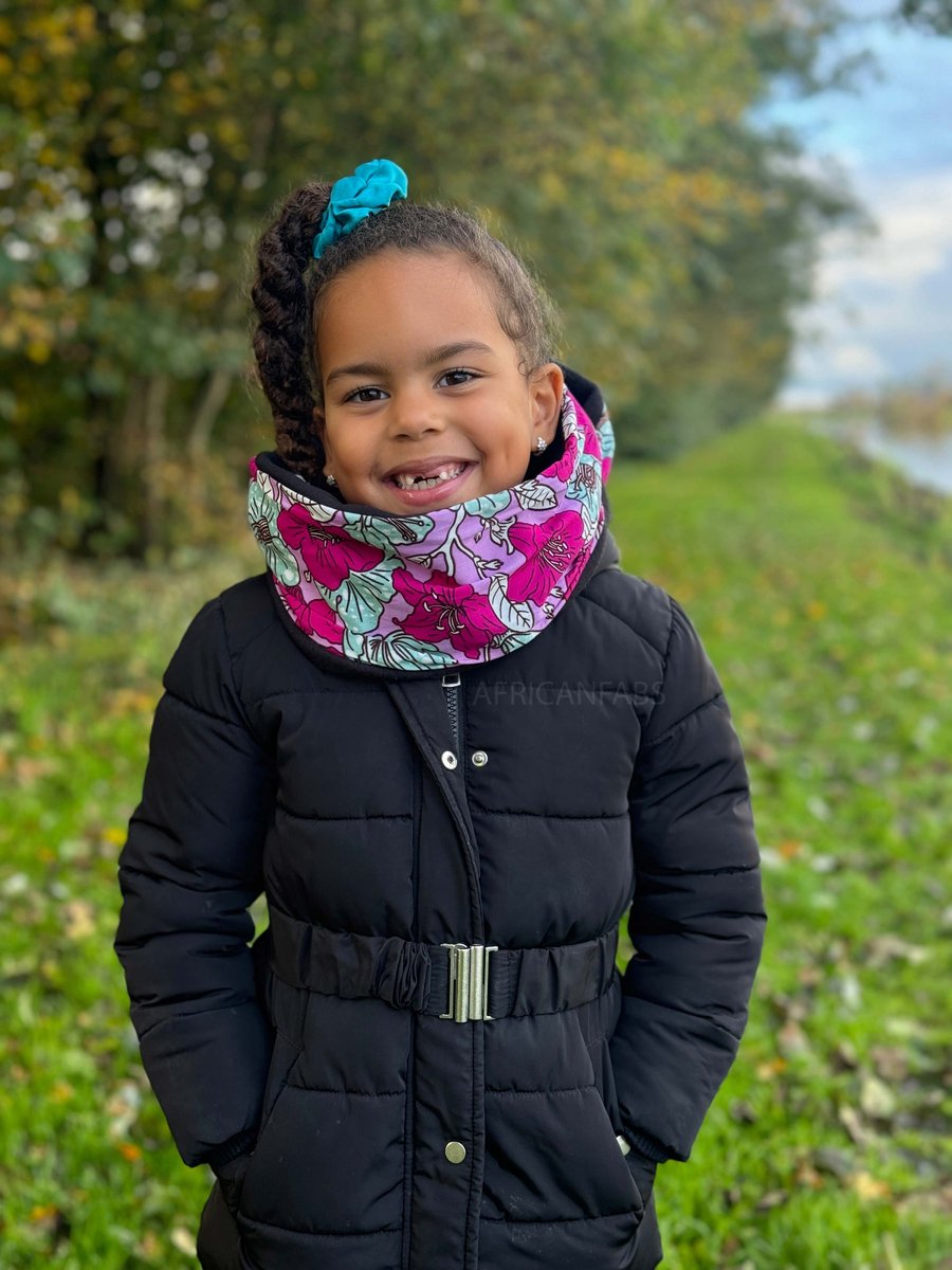 Warme Winter Colsjaal voor Kinderen met Afrikaanse print Unisex - Multicolor Flowers - Winter sjaal / Fleece sjaal / Afrika print