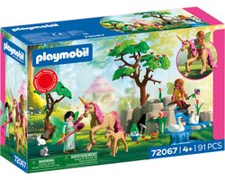PLAYMOBIL Fantasie & Magie Feeënuitje | 2 Feeën, Eenhoornfamilie & Joyling met Edelsteengrot | Stimuleert Creativiteit | Kinderspeelgoed voor kinderen vanaf 4 jaar | 72067
