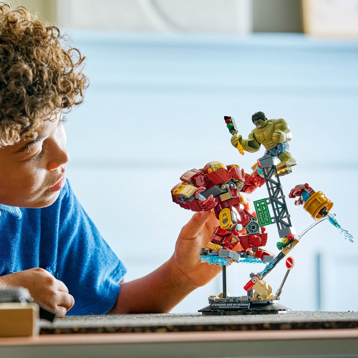 LEGO Marvel Ultieme strijd: Hulkbuster vs. Hulk Bouwpakket - 76343 – foto 4