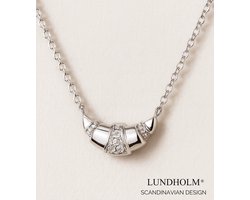 Lundholm Ketting Dames Zilver sieraden Jewellery – Premium Stainless Steel – Ketting met Hanger Zilver kleurige Ketting met Croissant Hanger & Zirkonia (39 + 5 cm) – My Nilla Serie - Waterproof & Hypoallergeen – Inclusief Luxe Geschenkverpakking