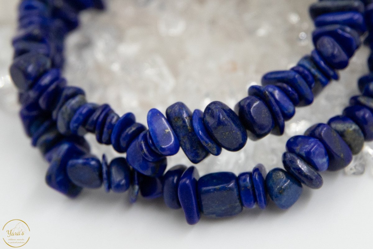 Yara's Lapis Lazuli armband split