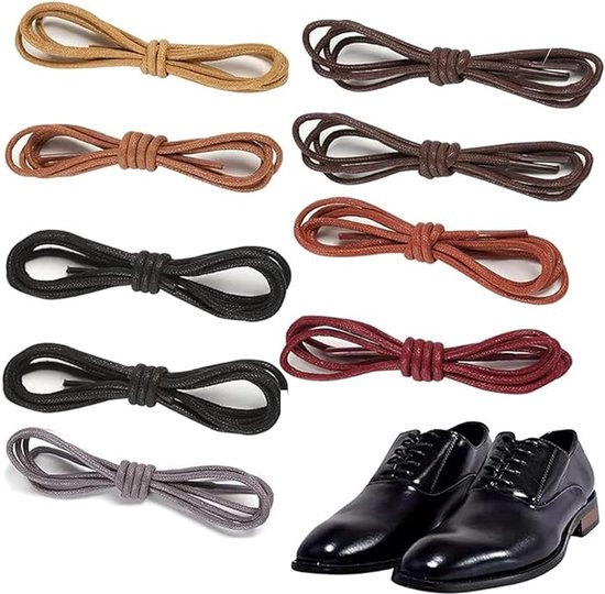 Tien paar ronde veters in verschillende kleuren: geel, bruin, rood, zwart en grijs. Zwarte herenschoenen met veters.
