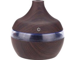 Aroma Cool Mist Diffuser 150ml - Ultrasone Vernevelaar - Etherische Olie Verstuiver - Aromadiffuser - Bevochtiger - Air/Lucht - Aroma Therapie - Verdamper - Geur Verspreider - Luchtbevochtiger - Sfeervolle LED Verlichting - Hout Look