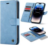 Casemania Hoesje Geschikt voor Apple iPhone 14 Pro Max Sky Blue - 2 in 1 Magnetic Book Case