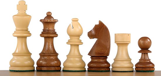 Thumbnail van een extra afbeelding van het spel ChessRegion - Houten Schaakbord (met coördinaten) - Walnoot/Esdoorn - 54x54cm - Inclusief Verzwaarde Schaakstukken