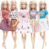 Poppenkleertjes - Geschikt voor Barbie - Set van 5 outfits - Kleding voor modepoppen - Rokjes, shirtjes, jurk - Cadeauverpakking