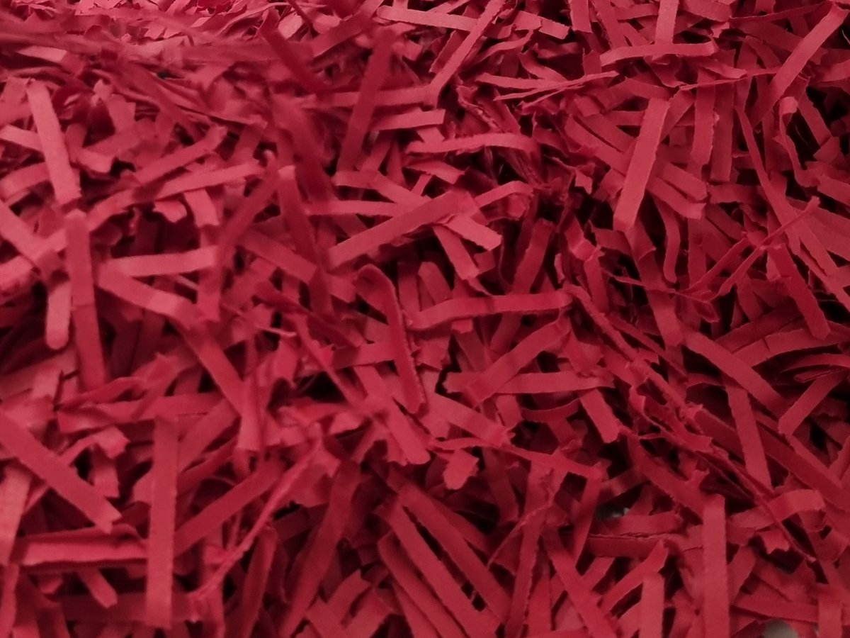 Papiersnippers | kleur Koraalrood - No. 8175 | Gekleurd vulmateriaal voor o.a. cadeauverpakkingen, cadeaumanden en brievenbusdoosjes | 1200 gram | decoratief opvulmateriaal
