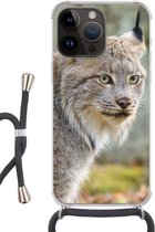 Geschikt voorApple Iphone 14 Pro - Crossbody Case - Lynx - Bos - Grijs - Siliconen - Crossbody - Backcover met Koord - Telefoonhoesje met koord - Hoesje met touw