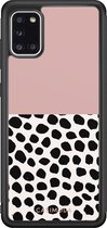 Casimoda® hoesje - Geschikt voor Samsung Galaxy A31 - Stippen roze - Zwart TPU Backcover - Gestipt - Roze