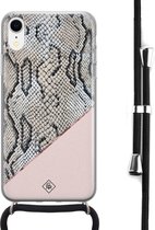 Casimoda® hoesje met koord - Geschikt voor iPhone XR - Snake Print Roze - Afneembaar koord - Siliconen/TPU - Roze